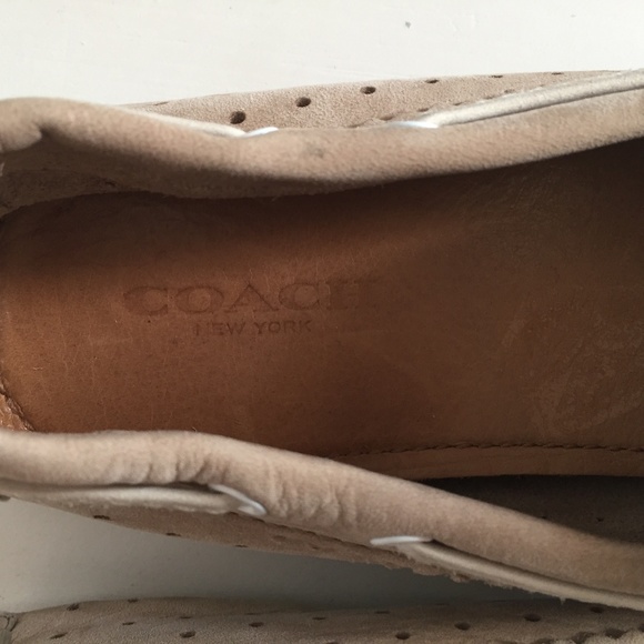 COACH Women's Tan Driving Moccasin Size 6M - Picture 8 of 8